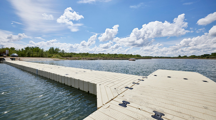 Image of Aspen Beach Provincial Park in Alberta, Canada, built by Chandos Construciton - floating dock